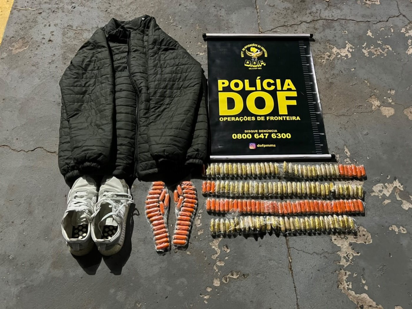 Homem é preso pelo DOF com cocaína escondida em tênis e jaqueta