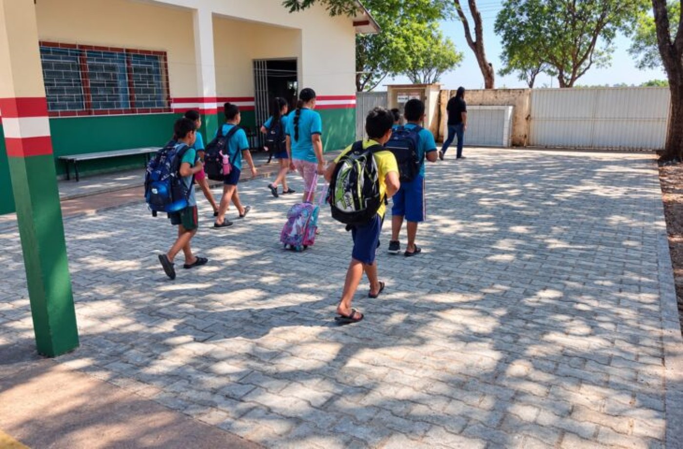 Trabalho realizado no sistema prisional melhora acesso em escola de 680 alunos em Caarapó